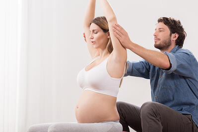 Couple in birth class