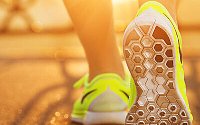 Running Injuries: Are You ‘Powering Through’ or Losing the Race?